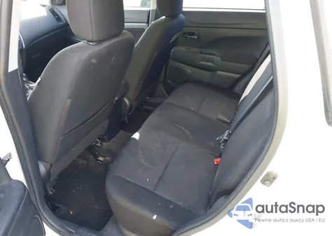 2011 Mitsubishi Outlander Sport Es z USA, uszkodzony, nr VIN JA4AP3AUXBZ014564